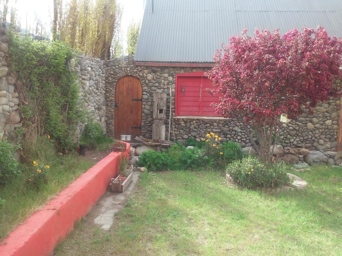 Salamandra Apartamentos El Calafate Exterior photo