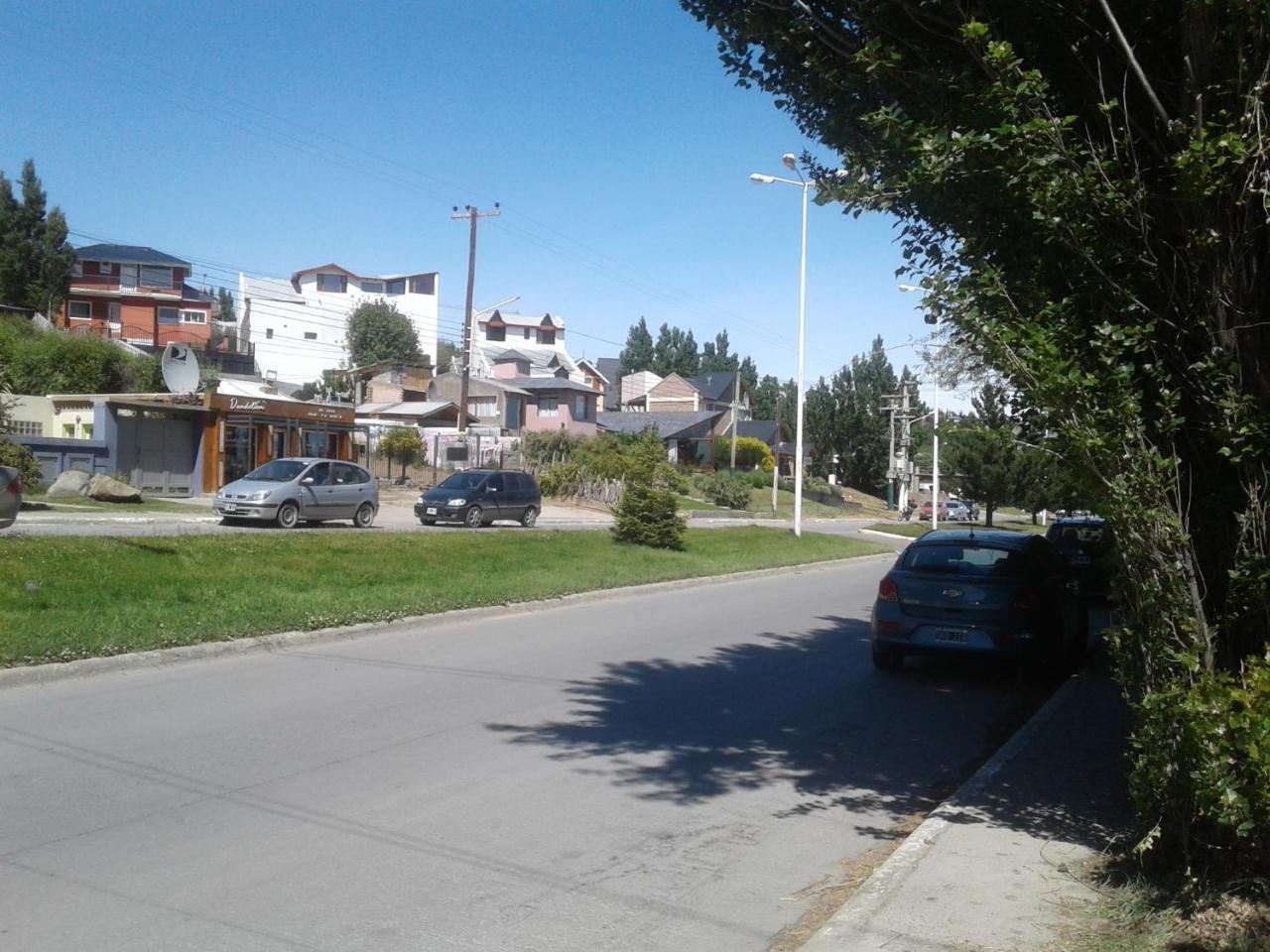 Salamandra Apartamentos El Calafate Exterior photo
