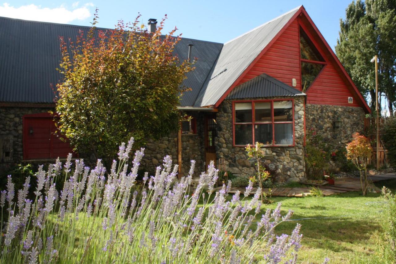 Salamandra Apartamentos El Calafate Exterior photo