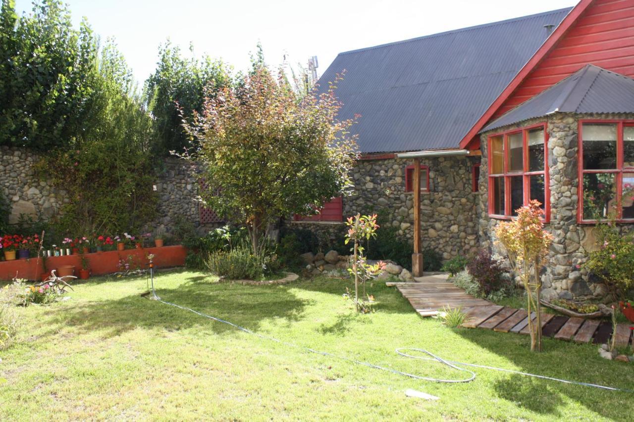 Salamandra Apartamentos El Calafate Exterior photo